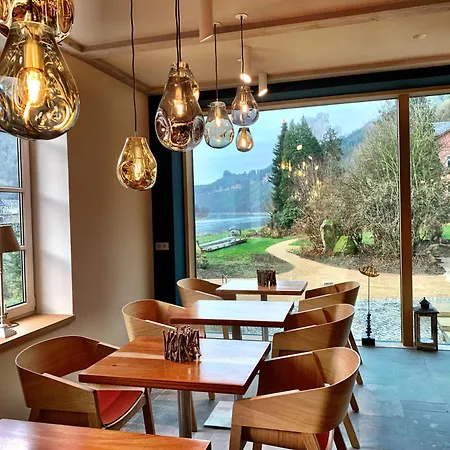 מלון Bio-hotel Helvetia 4*