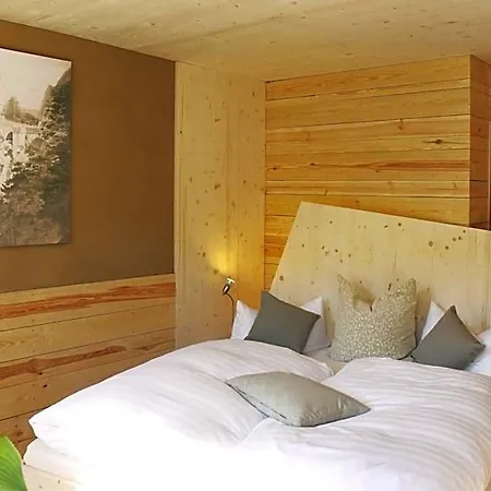Bio-hotel Helvetia Hotel 4*